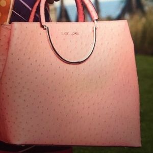 Sassy Jones ‘ostrich’ pink tote. Fashionista vibes.